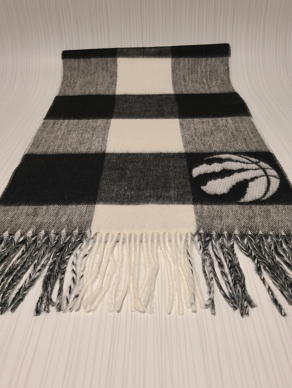 Toronto Raptors Fleece Scarf In Black And White